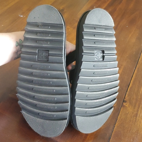 Dr. Martens Blaire Slide - Picture 3 of 4